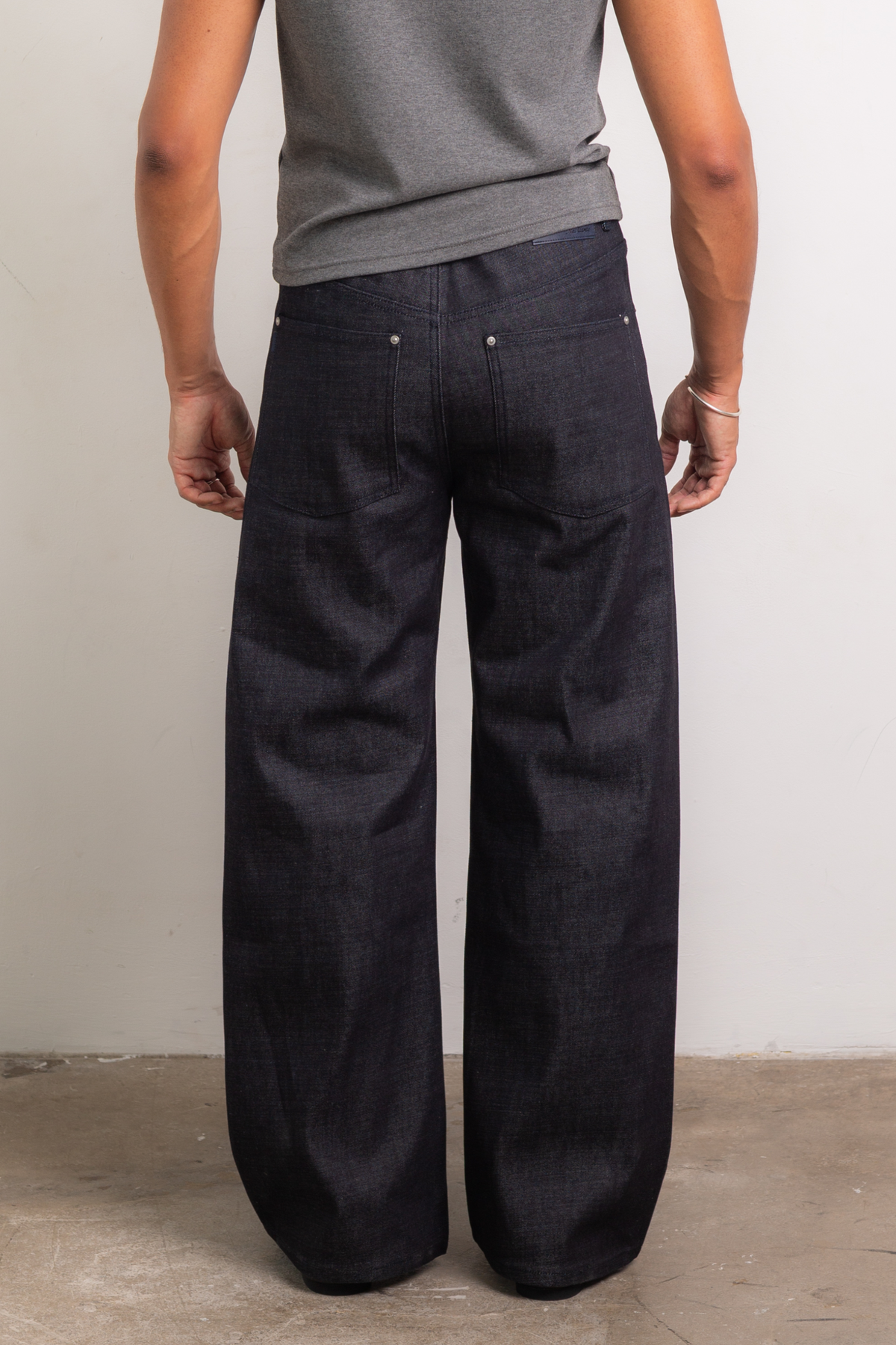 Neu Garde Entre Cut Denim, Raw Indigo – view 5